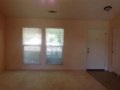 6492 Creekside, Redding, CA 96001 photo 3
