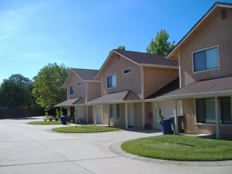 816 Saint Marks St, Redding, CA 96003 photo 5