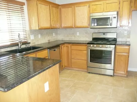 5568 Mill Pond Ln, Redding, CA 96001 photo 7