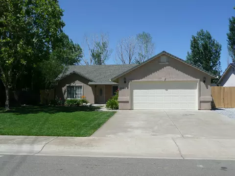 5568 Mill Pond Ln, Redding, CA 96001 photo 2