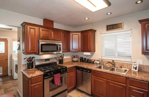 1915 Continental, Redding, CA 96001 photo 5