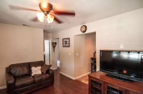 1915 Continental, Redding, CA 96001 photo 3