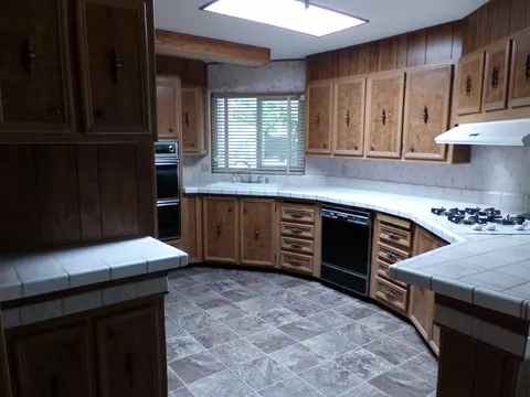 4619 White River Dr, Redding, CA 96003 photo 4