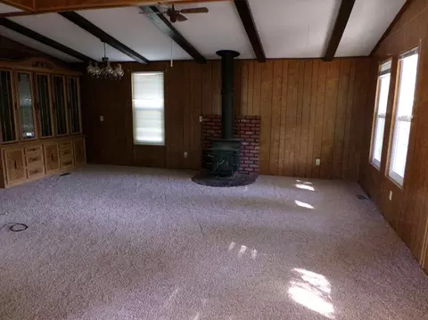 4619 White River Dr, Redding, CA 96003 photo 1