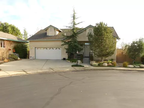 423 Franciscan Trl, Redding, CA 96003 photo 1
