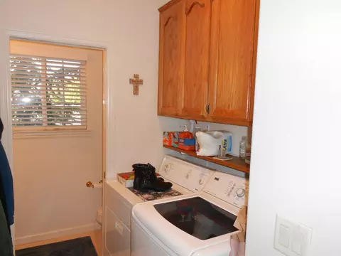 423 Franciscan Trl, Redding, CA 96003 photo 12
