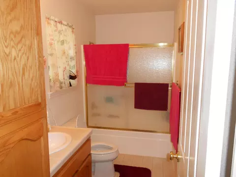 423 Franciscan Trl, Redding, CA 96003 photo 18