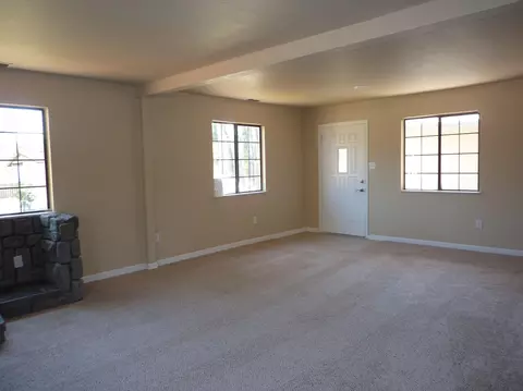 18528 Rex Ln, Redding, CA 96003 photo 4