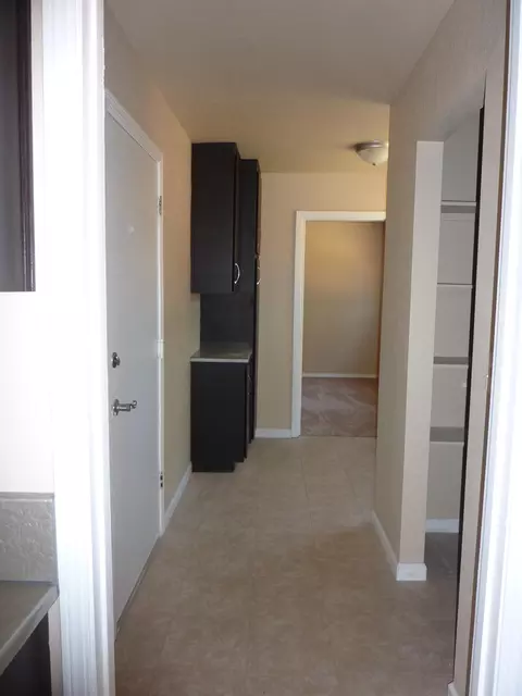 18528 Rex Ln, Redding, CA 96003 photo 11