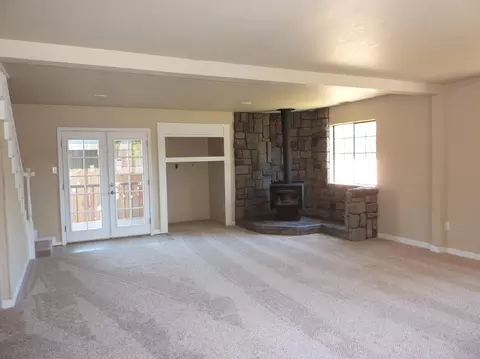 18528 Rex Ln, Redding, CA 96003 photo 3
