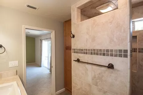 2097 Quartz Way, Redding, CA 96001 photo 5