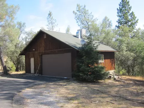14199 Bear Mountain Rd, Redding, CA 96003 photo 3