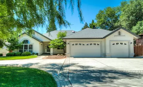2317 El Vista St, Redding, CA 96002 photo 2