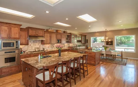 2317 El Vista St, Redding, CA 96002 photo 11