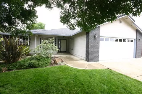 4665 Oak Glen Dr, Redding, CA 96001 photo 1