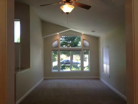 5953 Beaumont Dr, Redding, CA 96003 photo 6