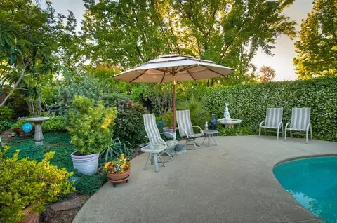 568 River Oaks Dr, Redding, CA 96001 photo 11