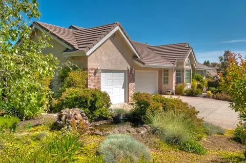 568 River Oaks Dr, Redding, CA 96001 photo 17