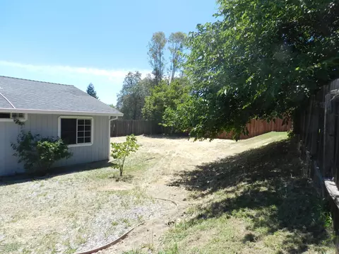 1407 Wingsetter Way, Redding, CA 96003 photo 11