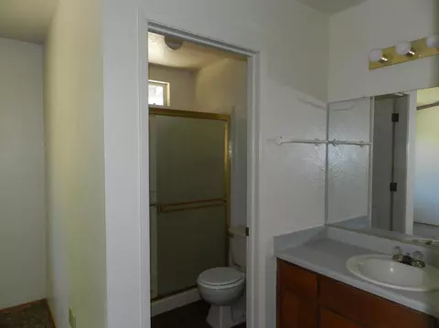 1407 Wingsetter Way, Redding, CA 96003 photo 7