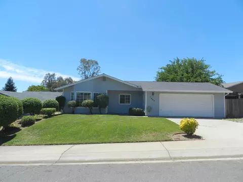 1407 Wingsetter Way, Redding, CA 96003 photo 1