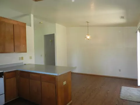 1407 Wingsetter Way, Redding, CA 96003 photo 14