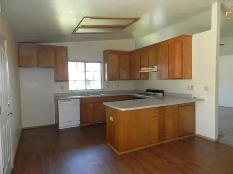 1407 Wingsetter Way, Redding, CA 96003 photo 3