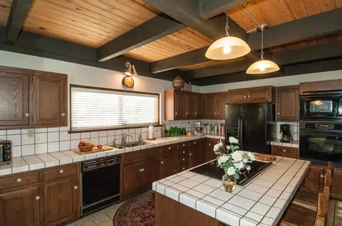 9617 Cider Hill Rd, Redding, CA 96001 photo 4