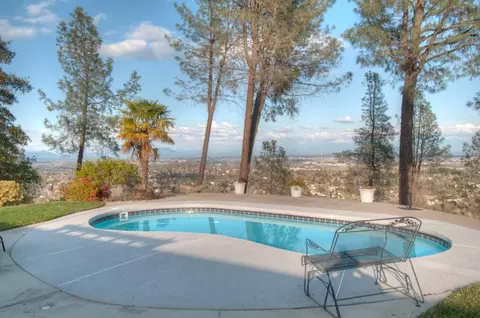 9617 Cider Hill Rd, Redding, CA 96001 photo 11