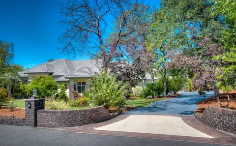 13150 Tierra Heights Rd, Redding, CA 96003 photo 2