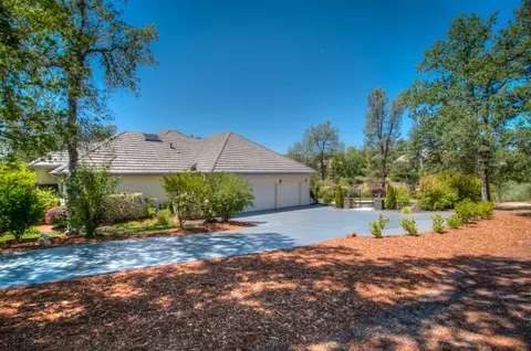 13150 Tierra Heights Rd, Redding, CA 96003 photo 32