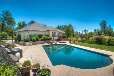 13150 Tierra Heights Rd, Redding, CA 96003 photo 3