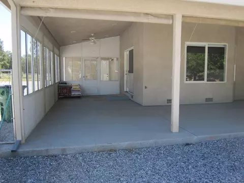 11396 Sara Dr, Redding, CA 96003 photo 4