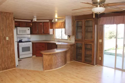 5075 Summerhill Dr, Anderson, CA 96007 photo 4