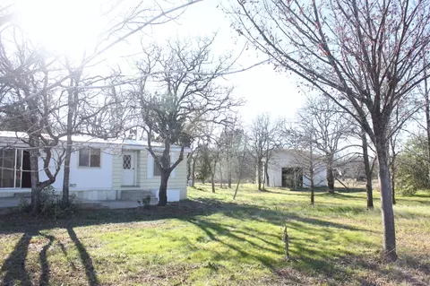 5075 Summerhill Dr, Anderson, CA 96007 photo 1