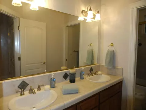 2833 Pacific Ave, Redding, CA 96002 photo 13
