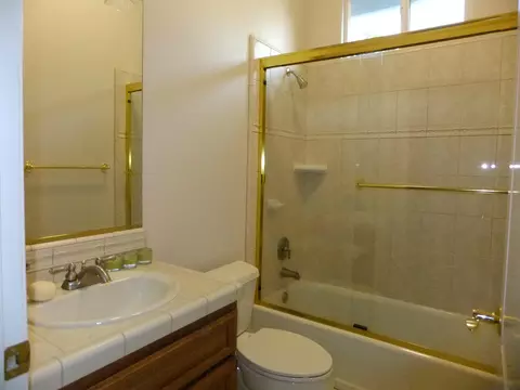 2833 Pacific Ave, Redding, CA 96002 photo 12
