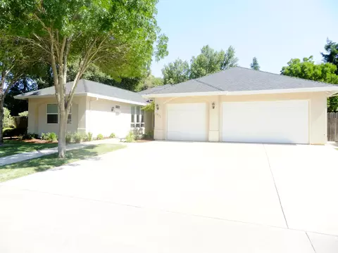 2833 Pacific Ave, Redding, CA 96002 photo 6