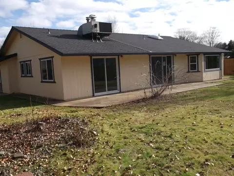 1050 Red Tail Dr, Redding, CA 96003 photo 23