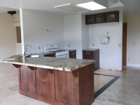 1050 Red Tail Dr, Redding, CA 96003 photo 8