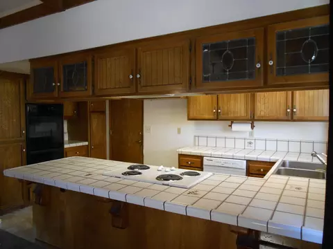 438 Rosewood Dr, Redding, CA 96003 photo 9