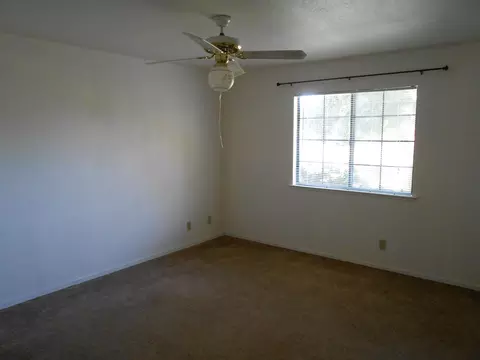 438 Rosewood Dr, Redding, CA 96003 photo 13