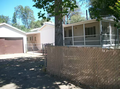 17820 Peterson Ln, Redding, CA 96003 photo 5