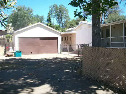 17820 Peterson Ln, Redding, CA 96003 photo 4