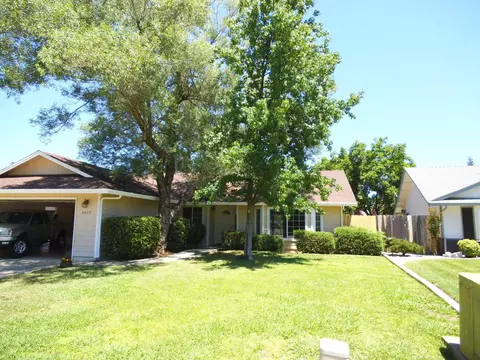 3427 Capricorn Way, Redding, CA 96002 photo 1