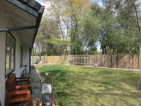 3437 Oak Hvn, Redding, CA 96002 photo 4
