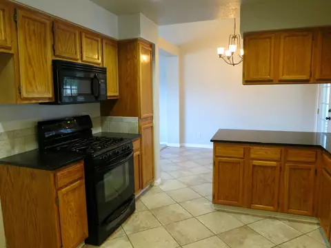 3437 Oak Hvn, Redding, CA 96002 photo 8