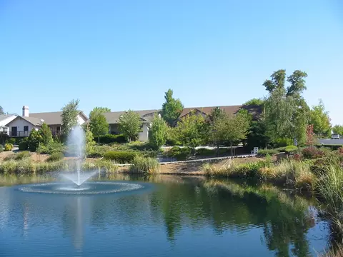 359 Franciscan Trl, Redding, CA 96003 photo 2