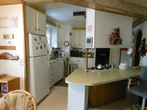 9515 Morning Glory Ln, Redding, CA 96001 photo 3