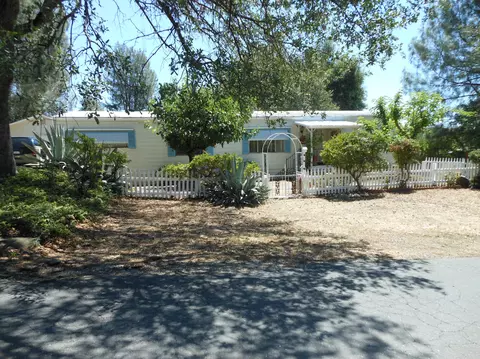 9515 Morning Glory Ln, Redding, CA 96001 photo 1